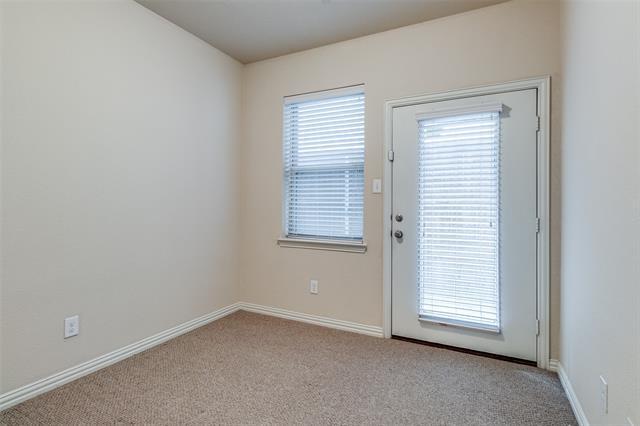 Building Photo - 2326 Stutz Dr