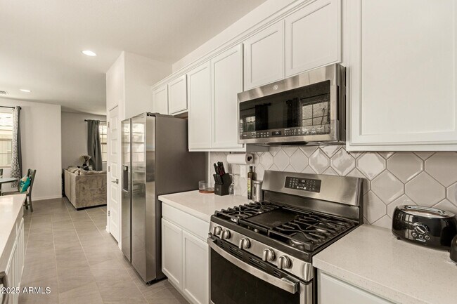 Building Photo - 14236 W Buckskin Trl