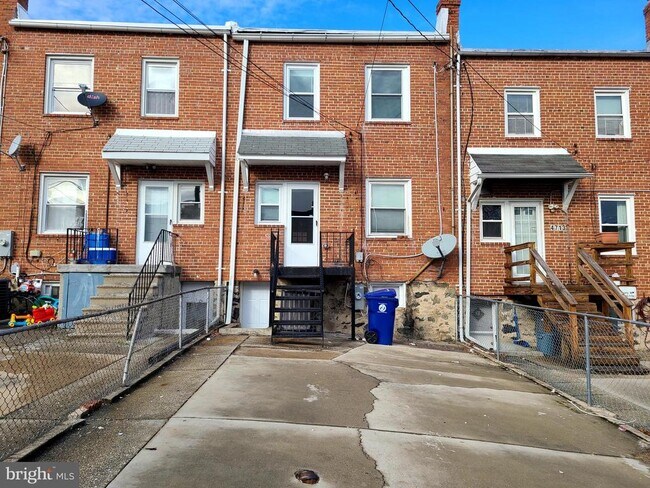 Building Photo - 4715 Dartford Ave