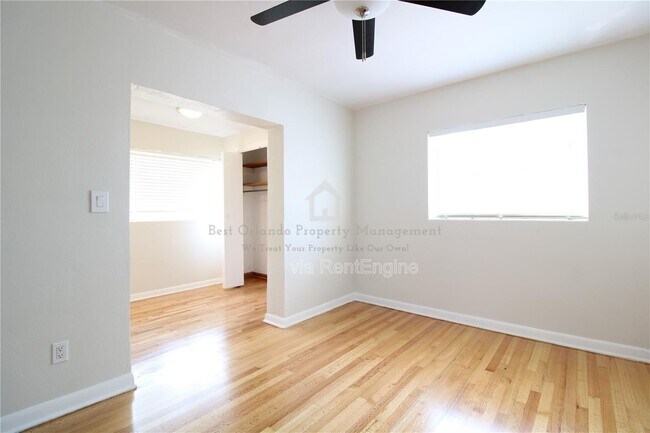 Building Photo - 1639 Oakmont Ln