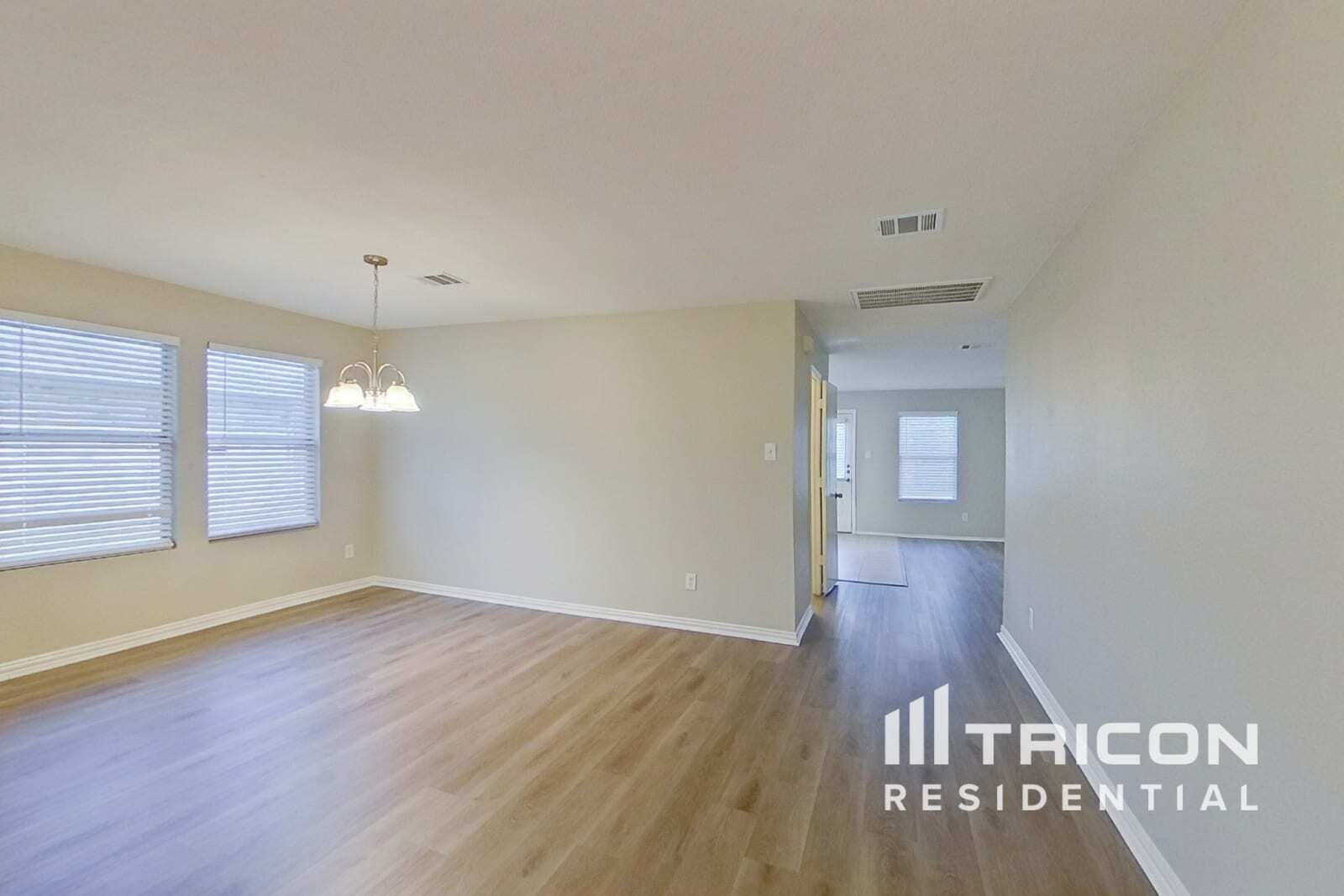 Building Photo - 2705 White Pine Dr