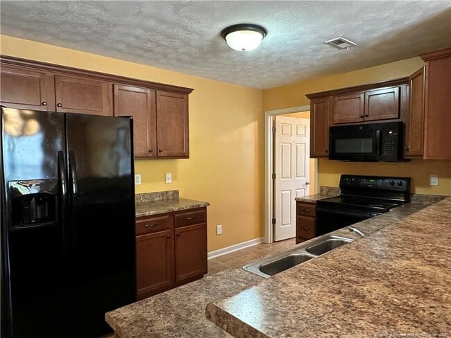 Building Photo - 2401 Camp Lejeune Ct