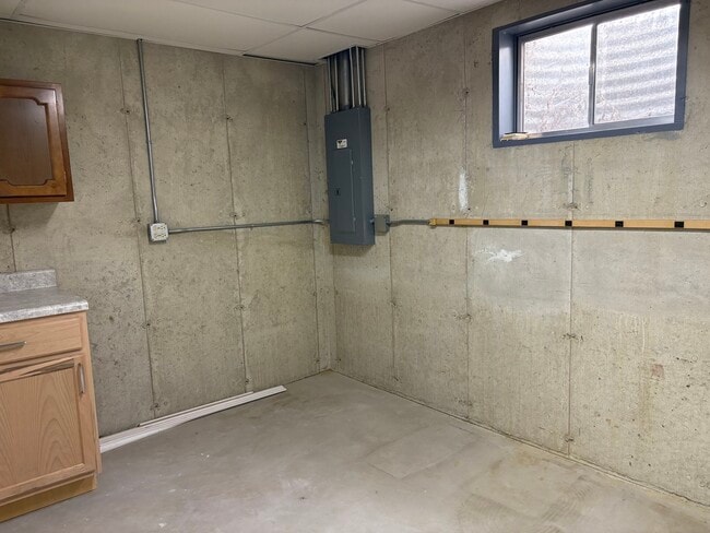 Building Photo - 23025 Bussey Dr