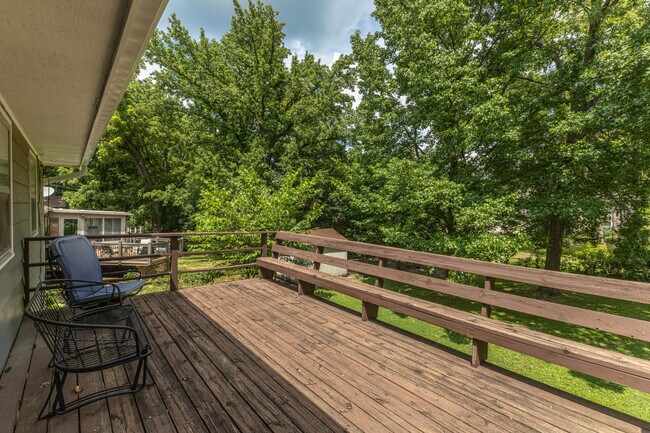 Building Photo - 3312 Lynnwood Dr