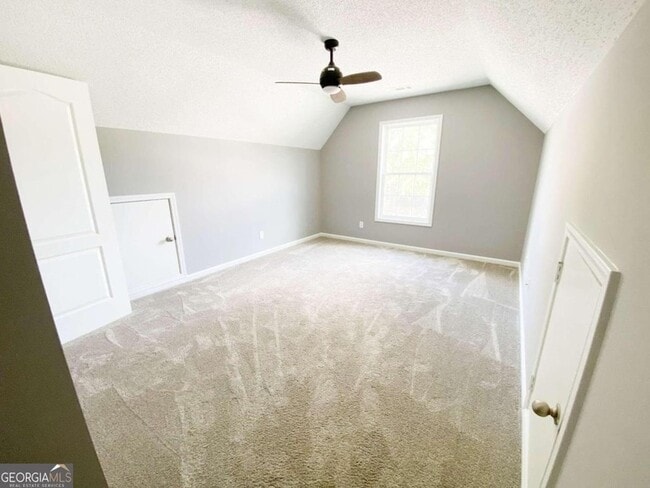 Building Photo - 675 Millbrook Villa Dr