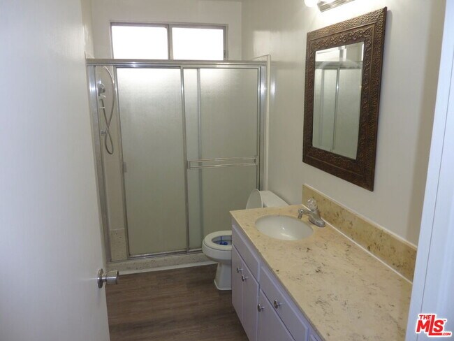 Building Photo - 1538 Stanford St