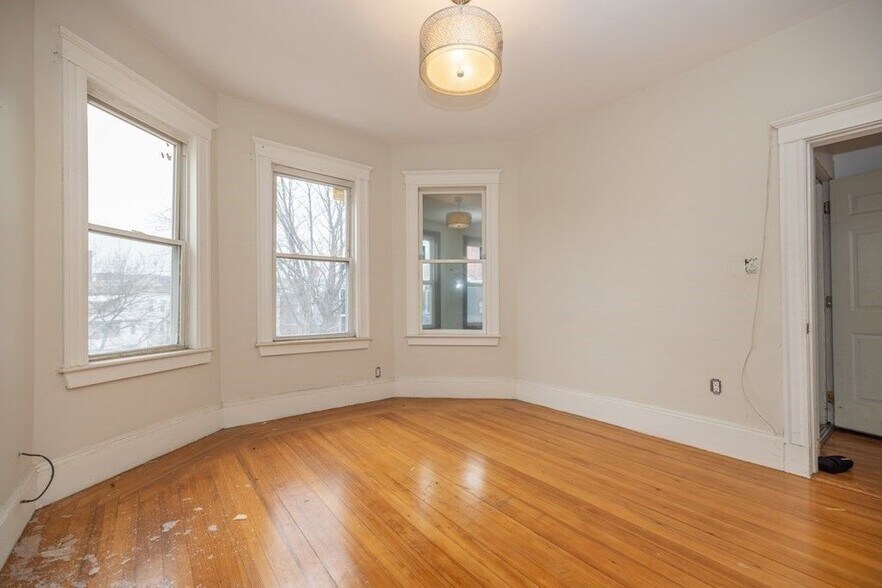 Building Photo - 339 Allston St