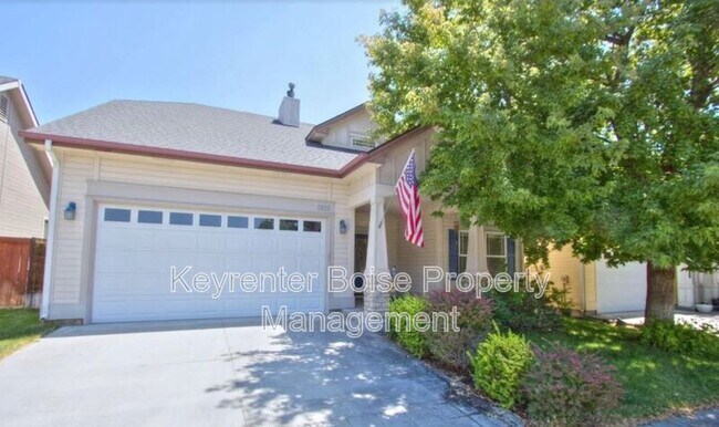 Primary Photo - 2120 N Eagle Creek Ln