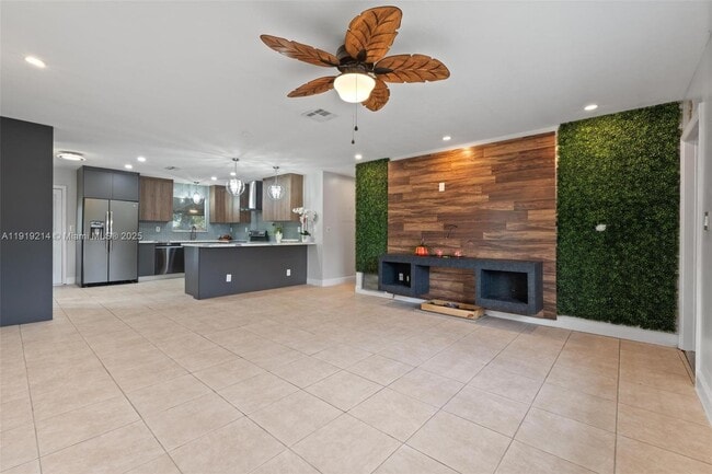 Building Photo - 1912 SW 97th Terrace