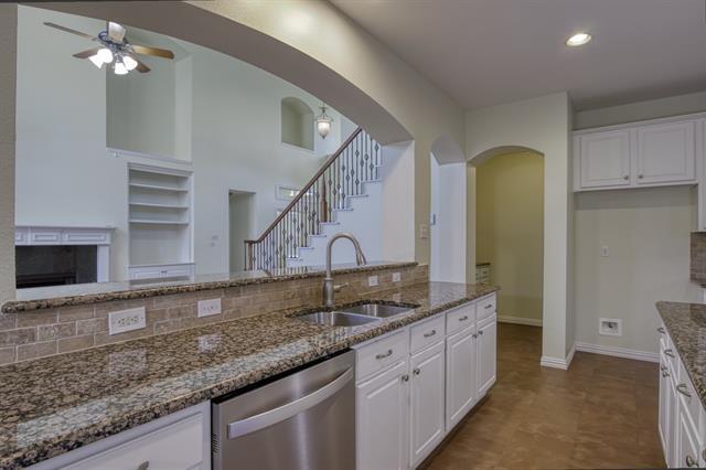 Building Photo - 4528 Oak Shores Dr