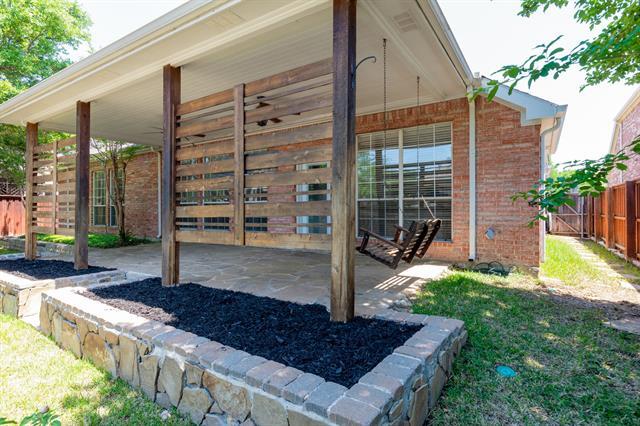 Building Photo - 704 Glendale Dr