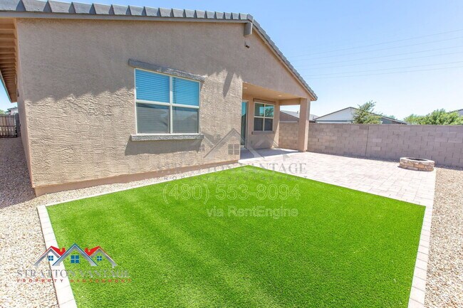 Building Photo - 2898 Kim Dr