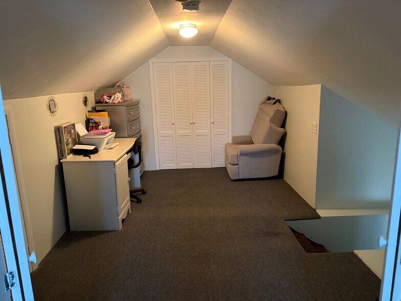 Building Photo - 8638 260th St