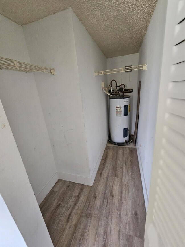 Building Photo - 2445 SW 18th Terrace