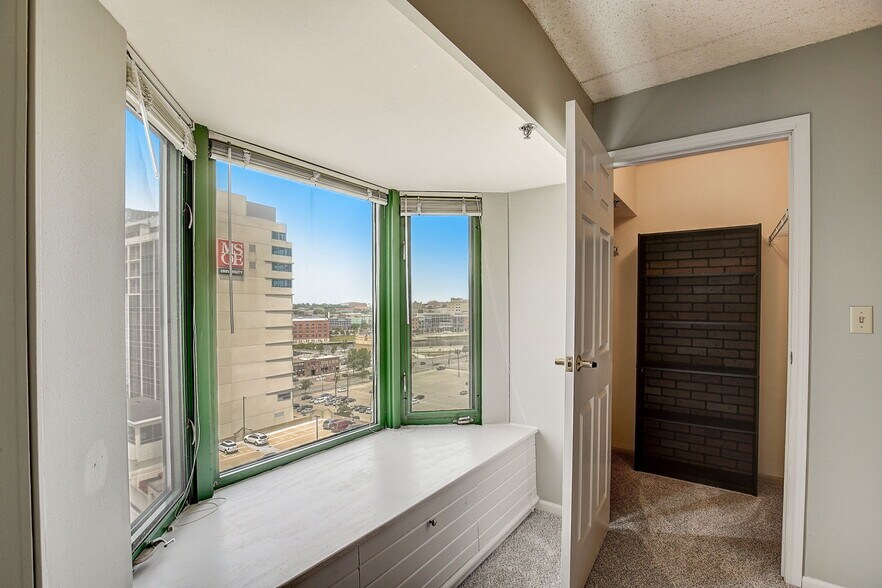 Bedroom #1 Window Seat - 270 E Highland Ave
