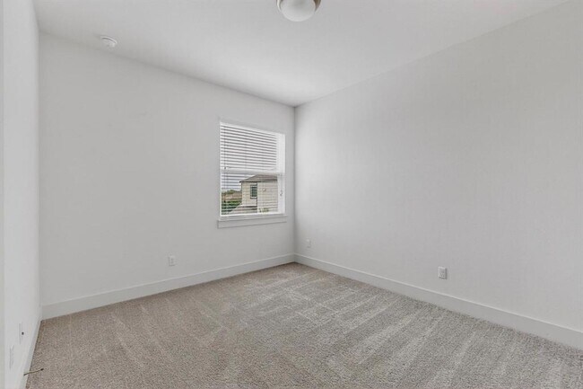 Building Photo - 1531 N Red Bud Ln