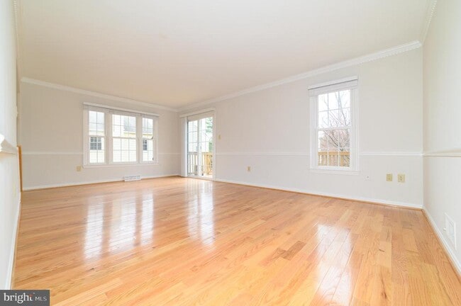 Building Photo - 8016 Merry Oaks Ln