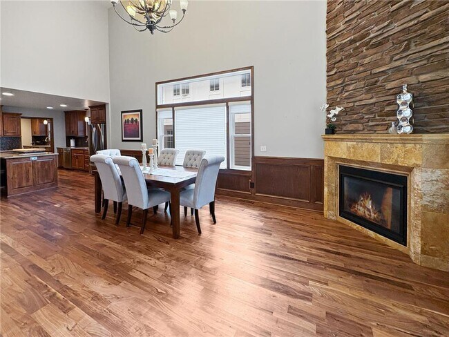 Building Photo - 4407 Curve Ave