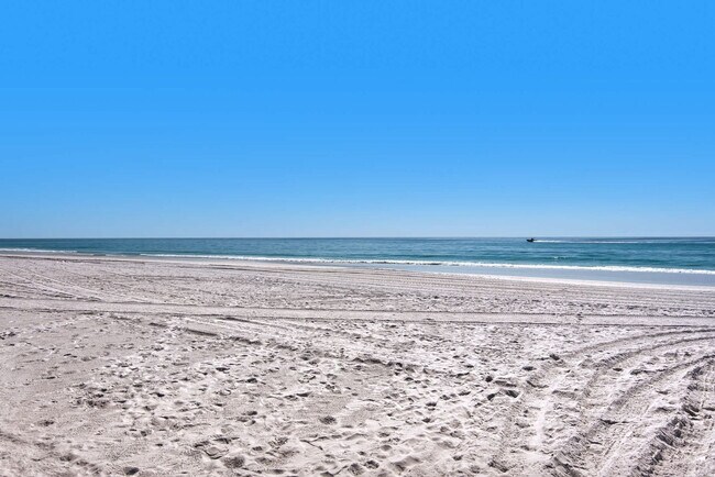 Building Photo - 3795 Scenic Hwy 98