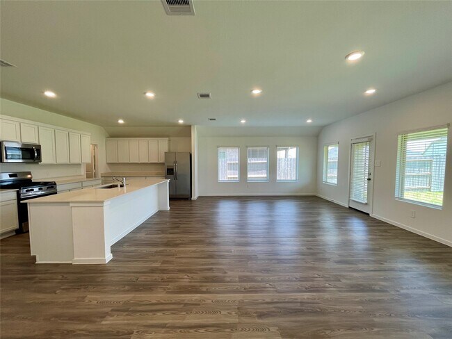 Building Photo - 17202 Coppice Oak Dr