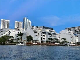 Building Photo - 440 Poinciana Island Dr