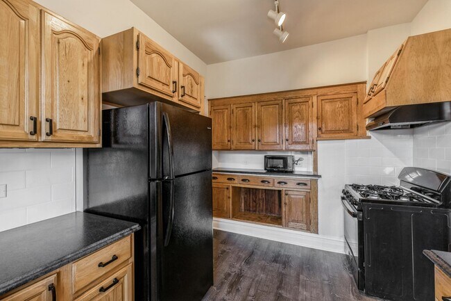 Building Photo - 3714 Grand Blvd