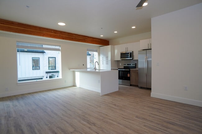 Building Photo - 4614 N Iota Ln