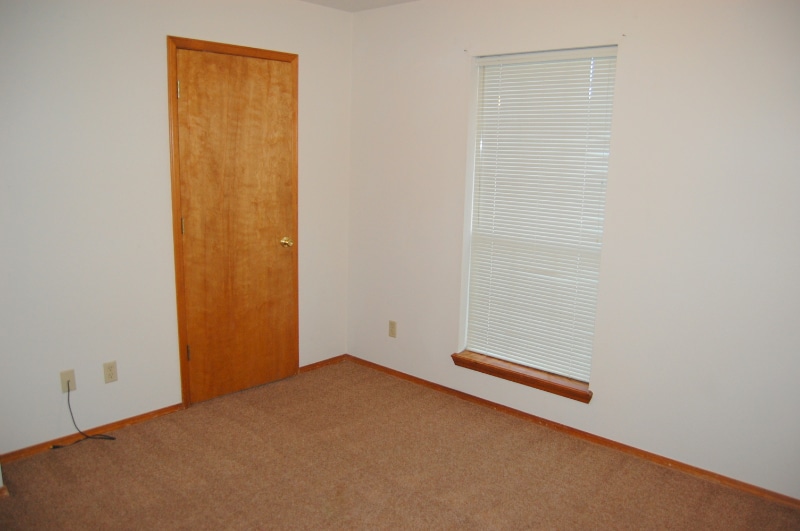 Building Photo - 1221 Jeannie Ln