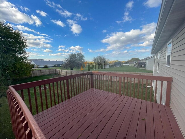 Building Photo - 10880 Mississippi St