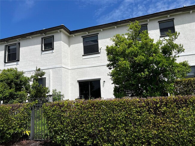 Building Photo - 5942 Mustang Manor