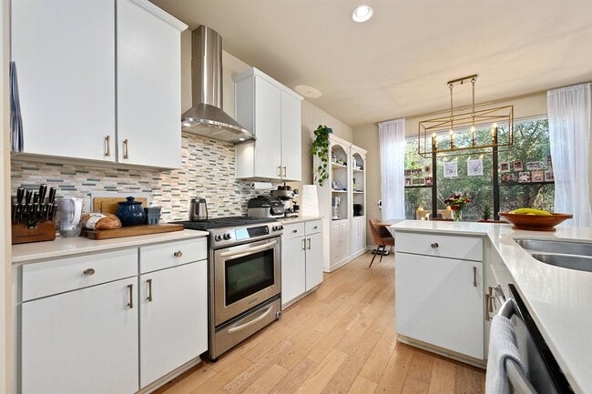 Building Photo - 2819 Corbin Ln