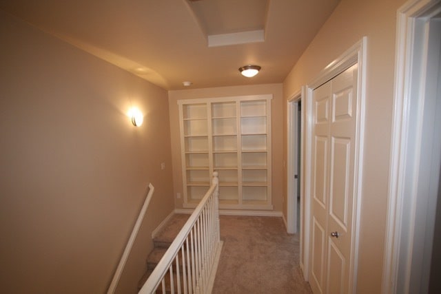 Building Photo - 2 Bedroom Townhouse close to Downtown!
