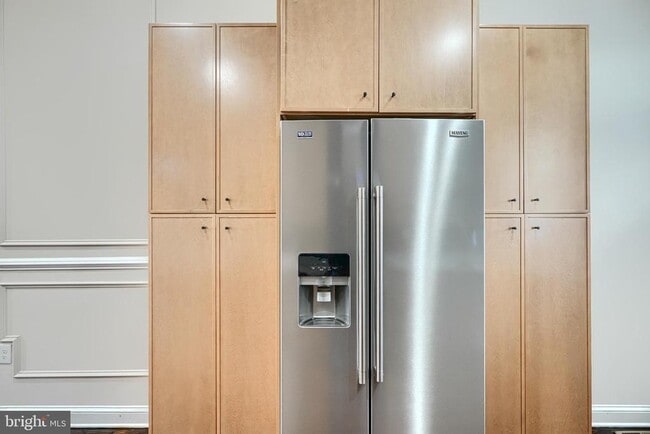 Building Photo - 2630 E Baltimore St