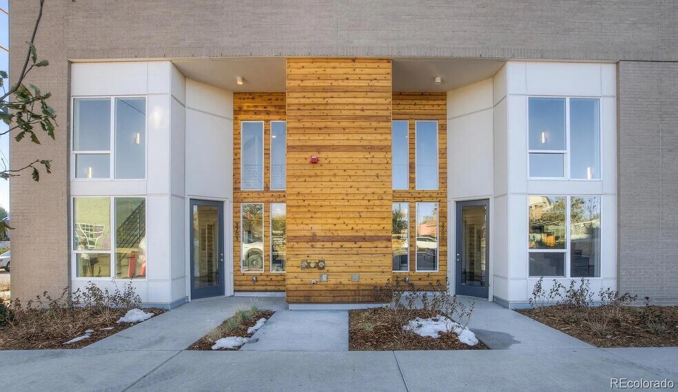 Building Photo - 3705 N Marion St