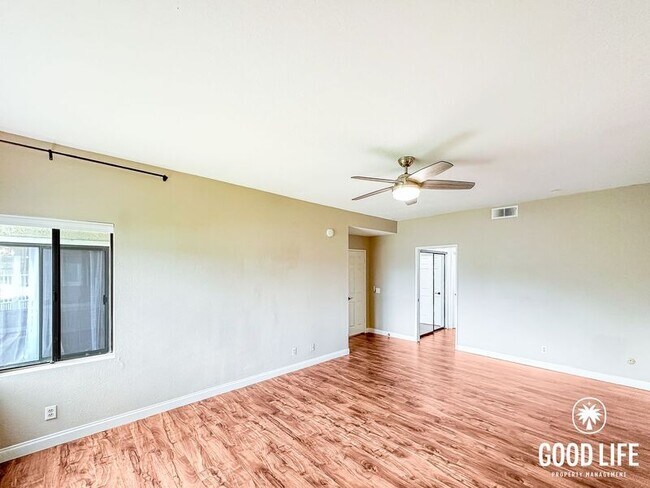 Building Photo - 5691 E Stetson Ct