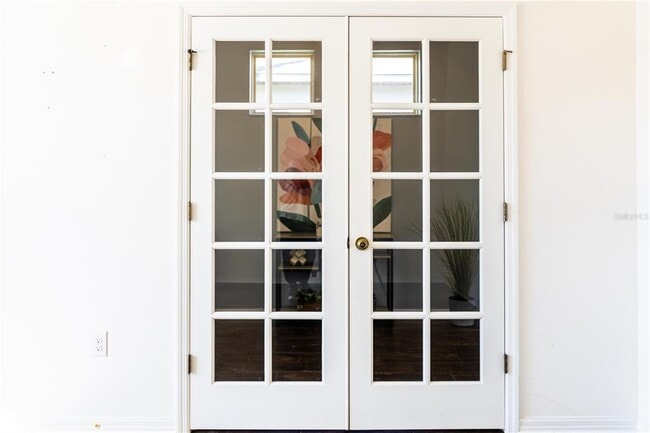 Building Photo - 5151 Ravena Ave E