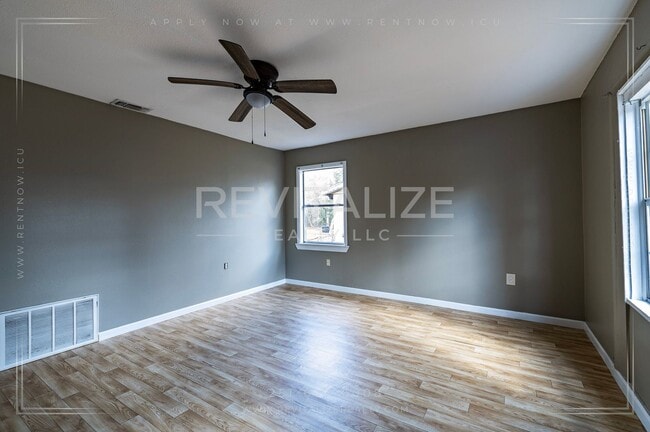 Building Photo - Newly Remodeled 3 Bd / 1 Ba in Moss Point