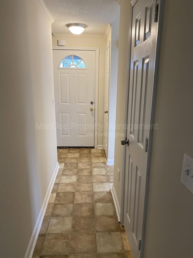 Building Photo - 2909 Broyhill Ct