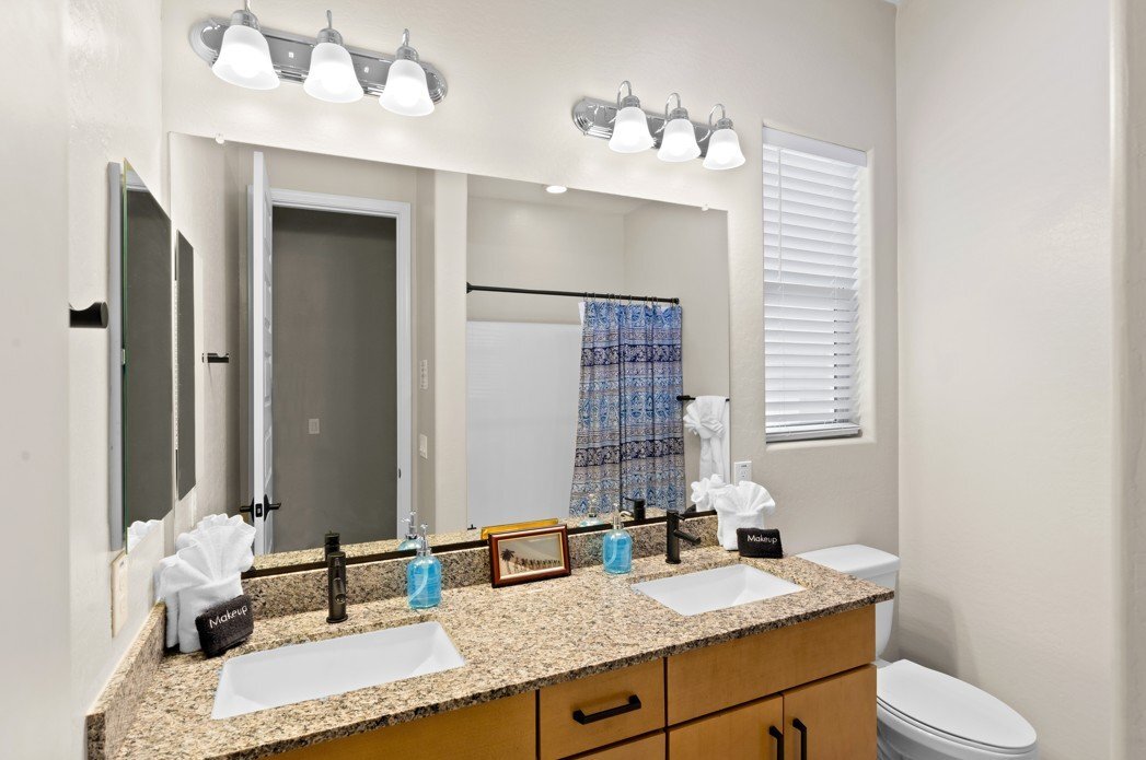 Building Photo - 8511 W Palo Verde Dr