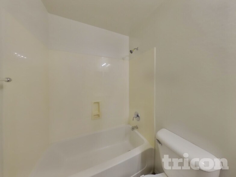 Building Photo - 4012 S 56th Ave