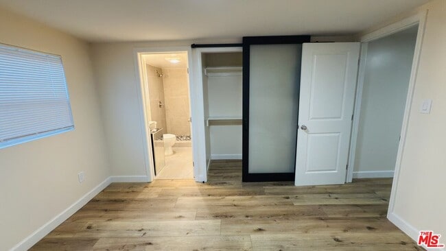 Building Photo - 385 Redondo Ave