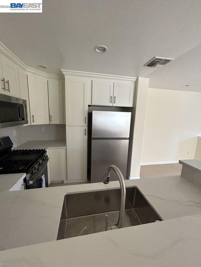 Building Photo - 15 Meritage Common