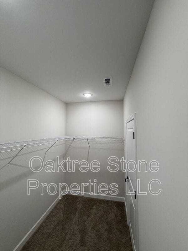 Building Photo - 1996 Main St NW