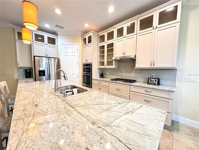 Building Photo - 1240 W Diamond Shore Loop