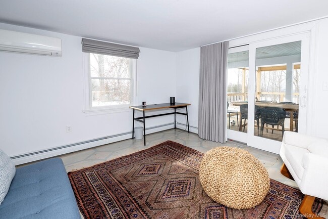 Building Photo - 692 Bangall Rd