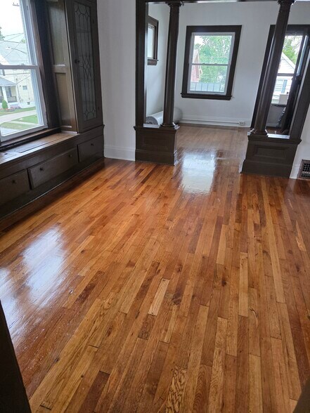 Building Photo - 4021 Gifford Ave