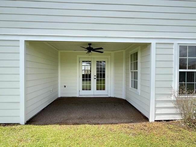Building Photo - 4840 McCall Ln