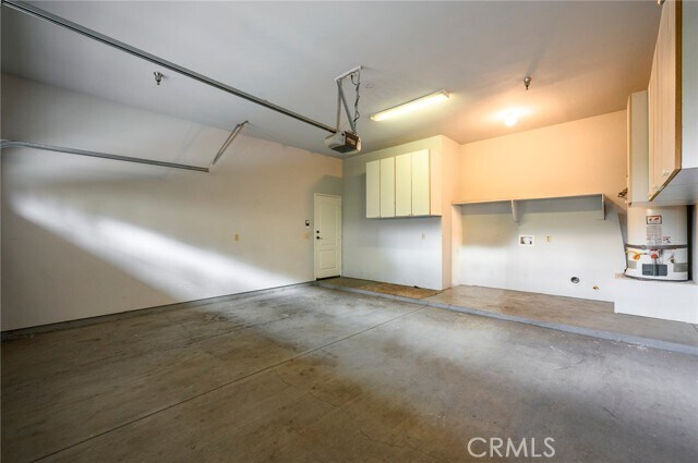 Building Photo - 1018 W Huntington Dr