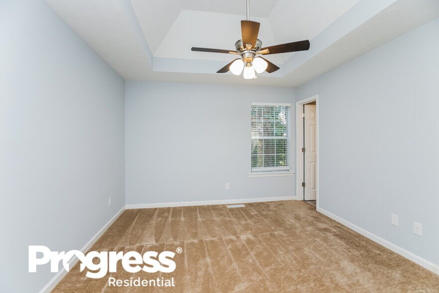 Building Photo - 2756 Sanibel Ln SE