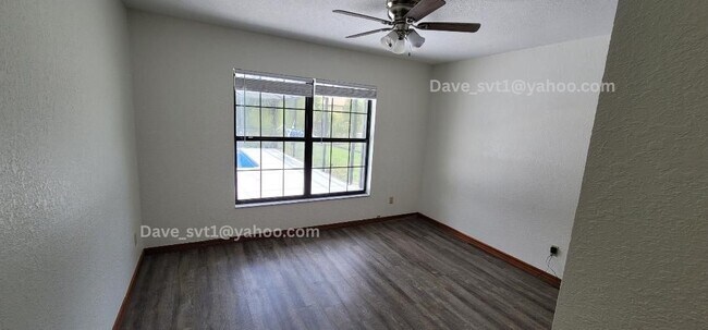 Building Photo - 8055 SW 53rd Ct